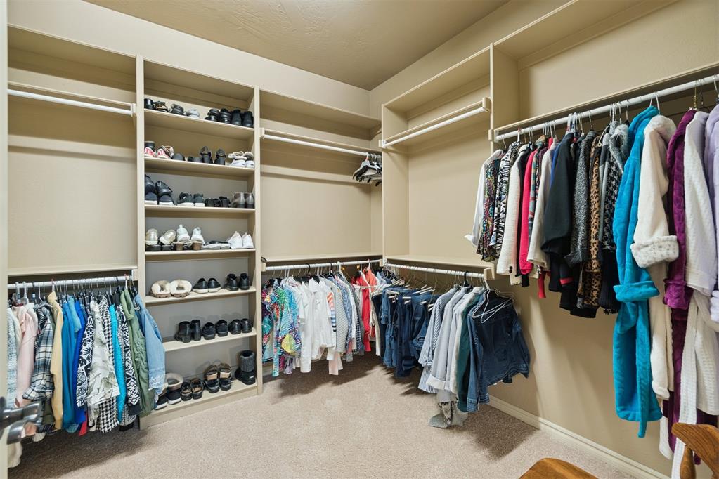 917 NW 194th Terrace