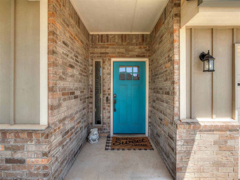 1216 N Taylor Way