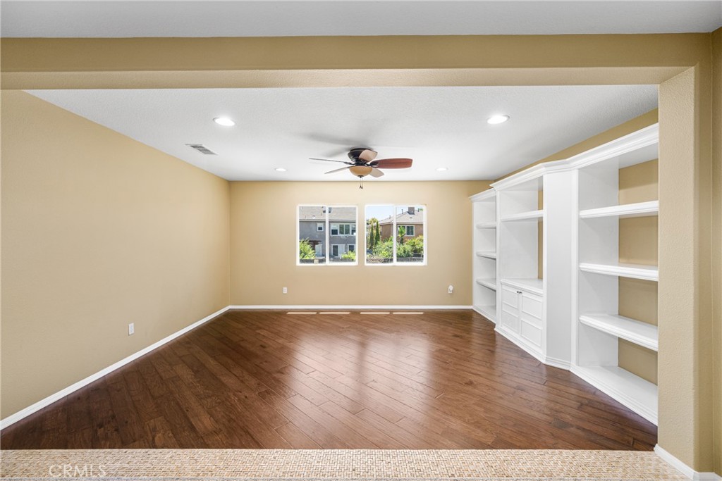 27562 Hackberry Street