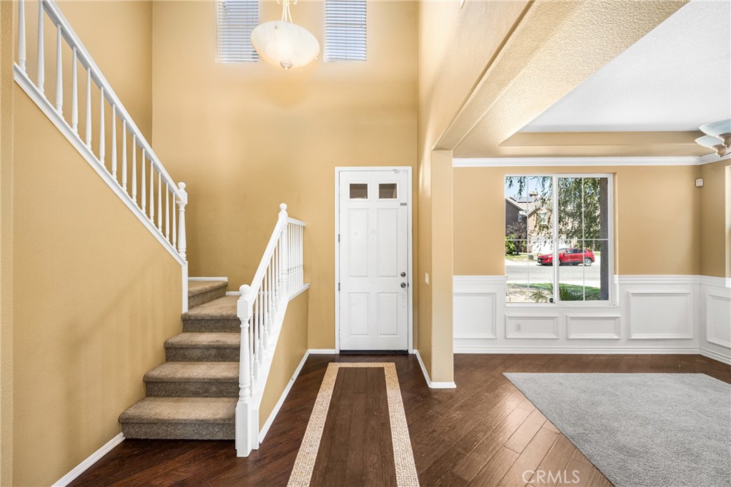 27562 Hackberry Street