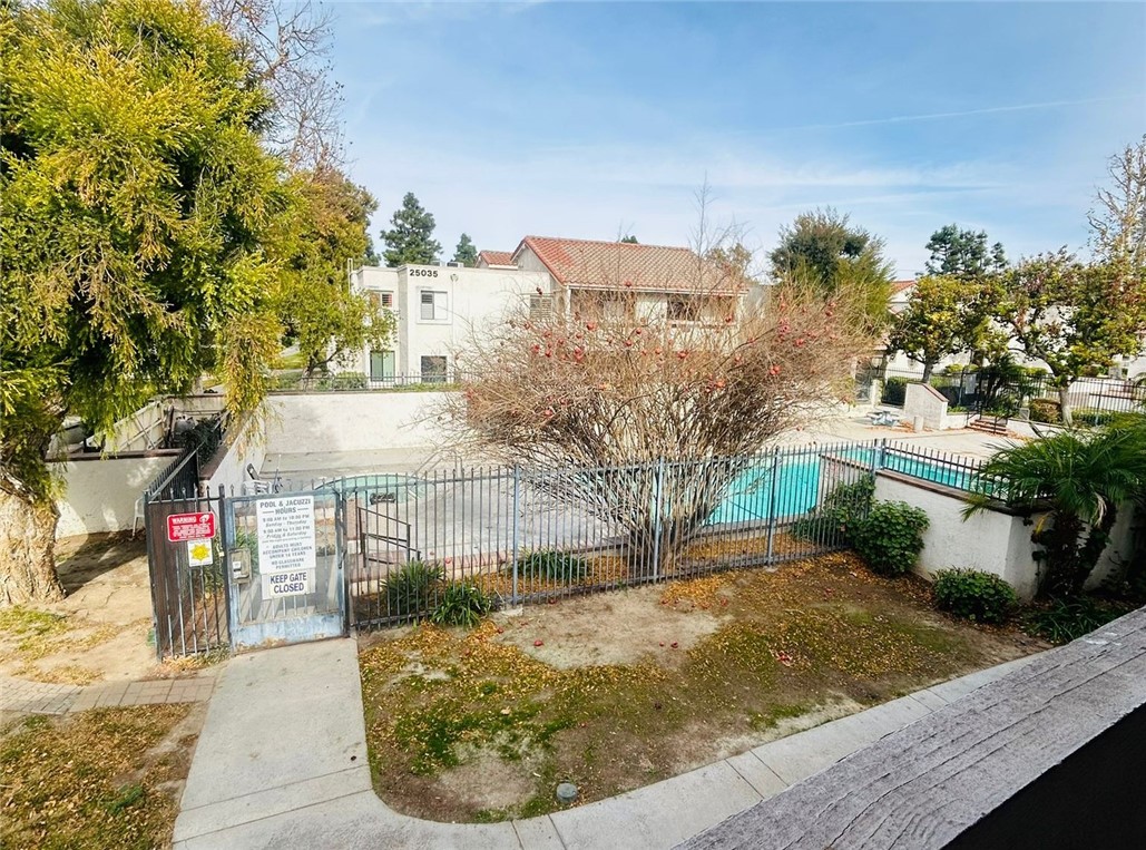 25007 Peachland Avenue 221