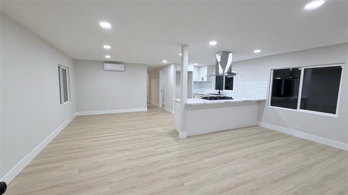 5700 Carbon Canyon 46