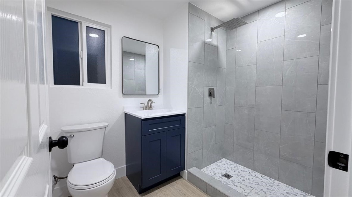 5700 Carbon Canyon 46