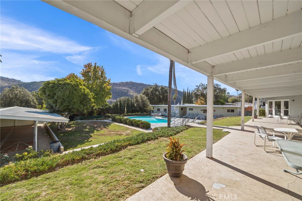 5700 Carbon Canyon 46