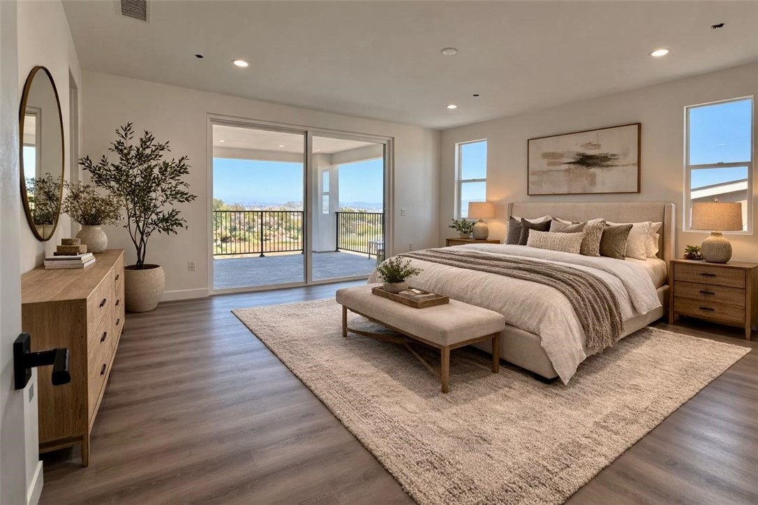 16765 La Bella Villa