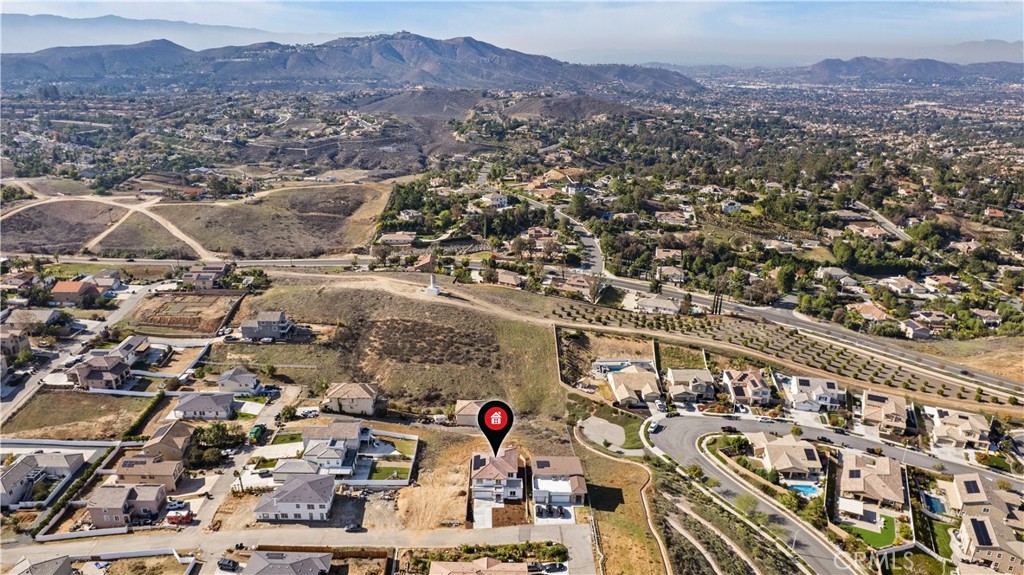 16765 La Bella Villa