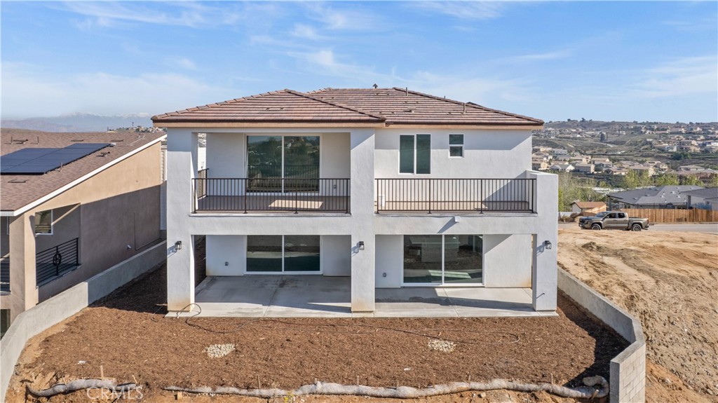 16765 La Bella Villa