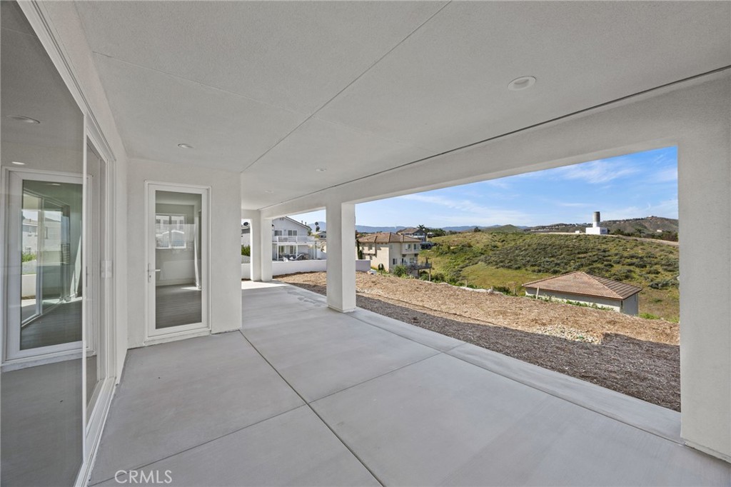 16765 La Bella Villa