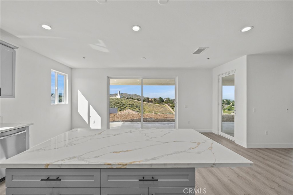 16765 La Bella Villa