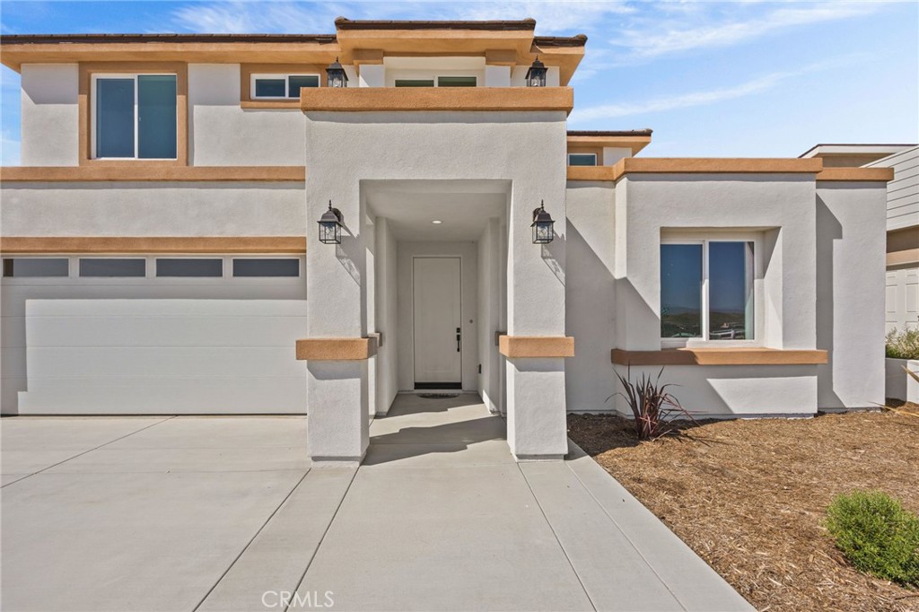 16765 La Bella Villa