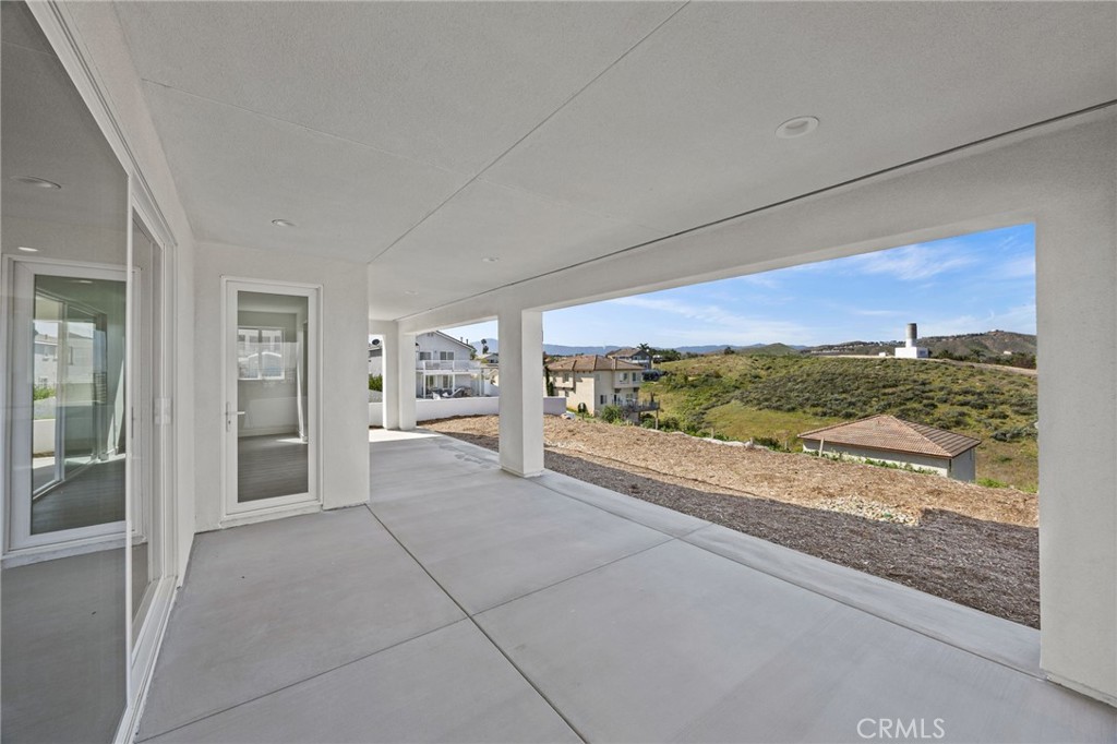 16765 La Bella Villa