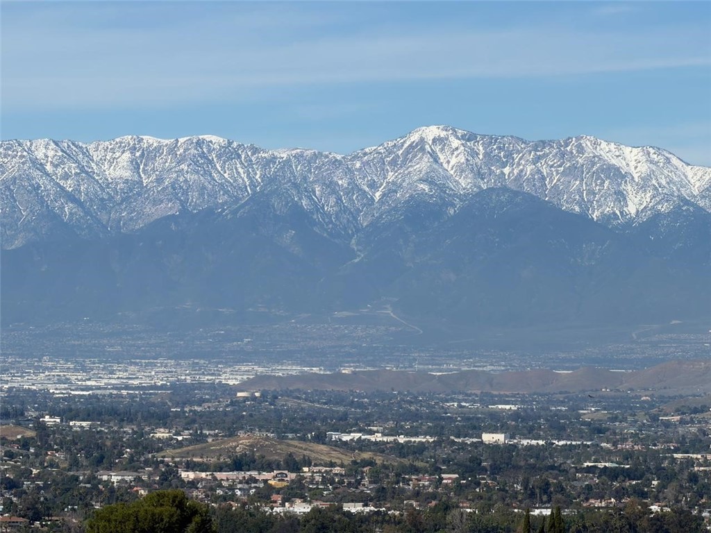 16765 La Bella Villa