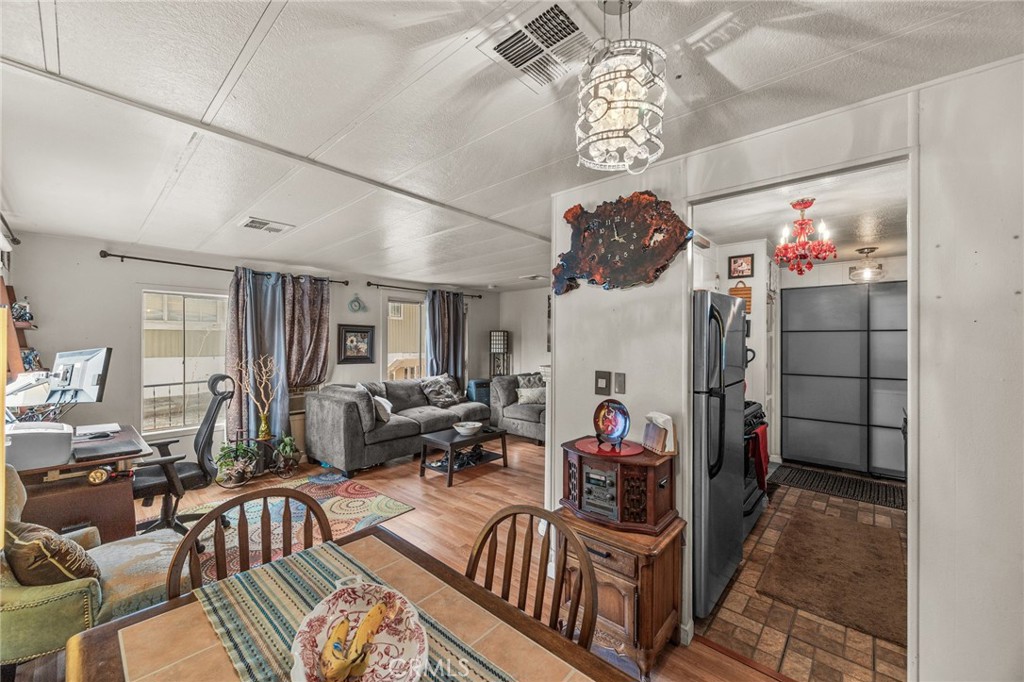 5700 Carbon Canyon 42