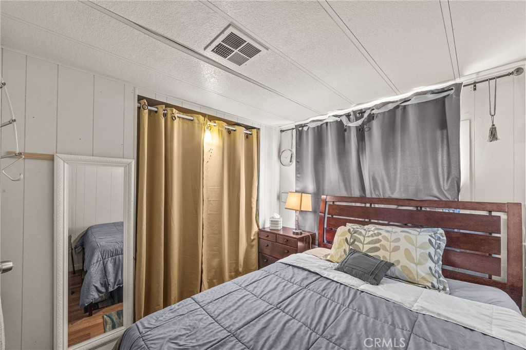 5700 Carbon Canyon 42