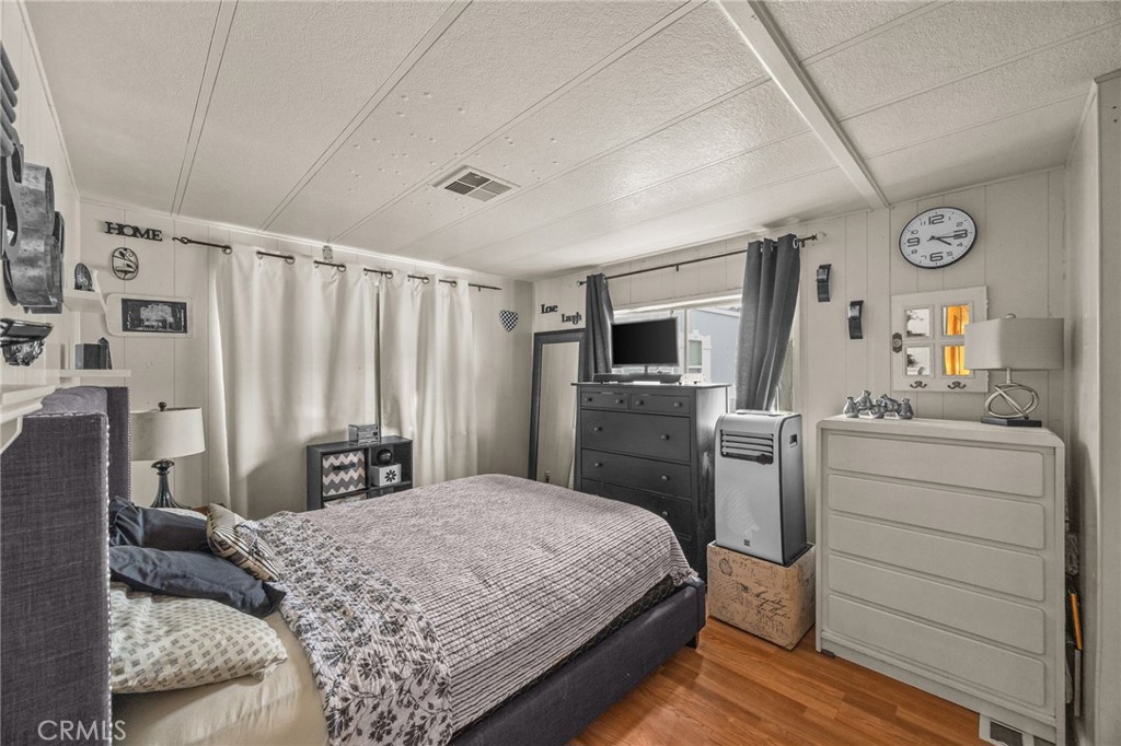 5700 Carbon Canyon 42