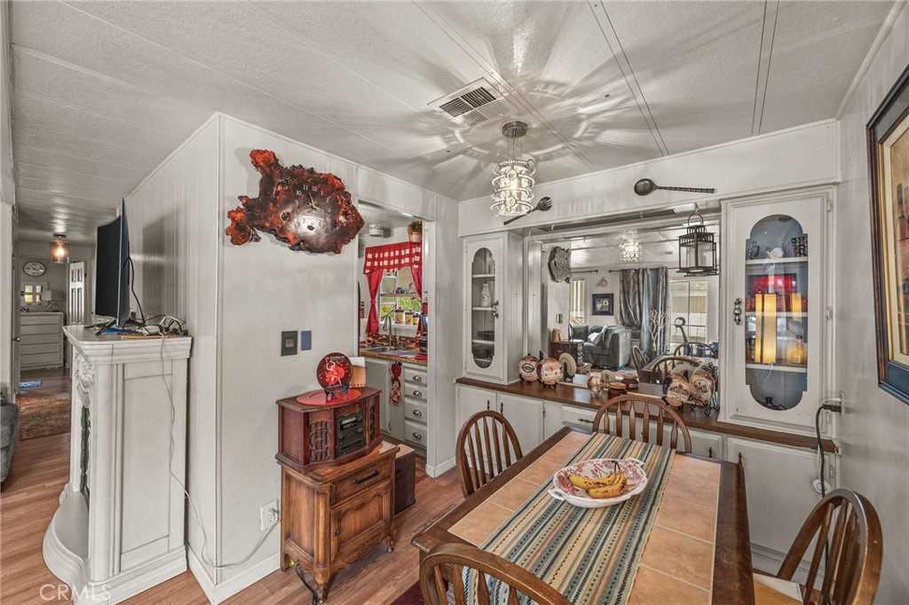 5700 Carbon Canyon 42