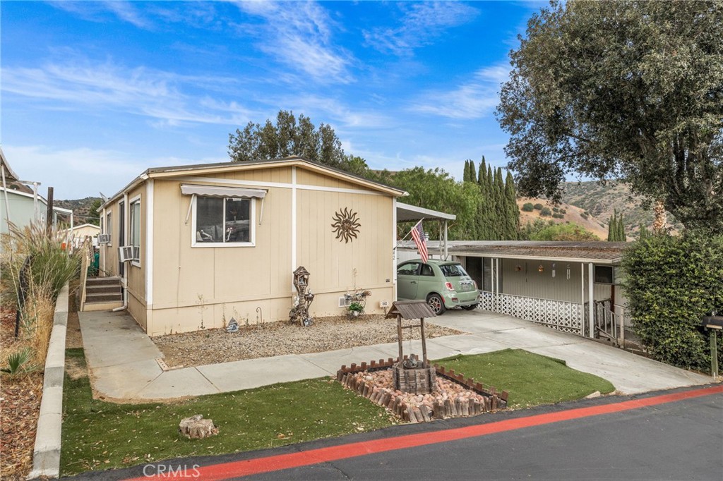 5700 Carbon Canyon 42