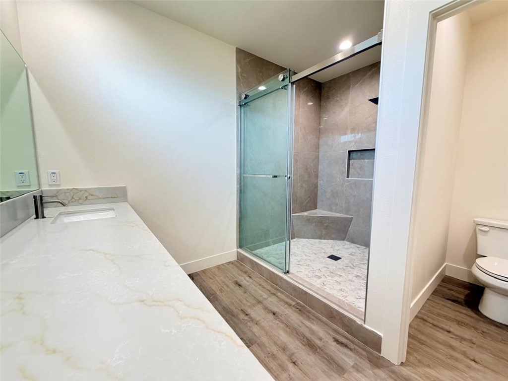 1164 N Hermosa Avenue