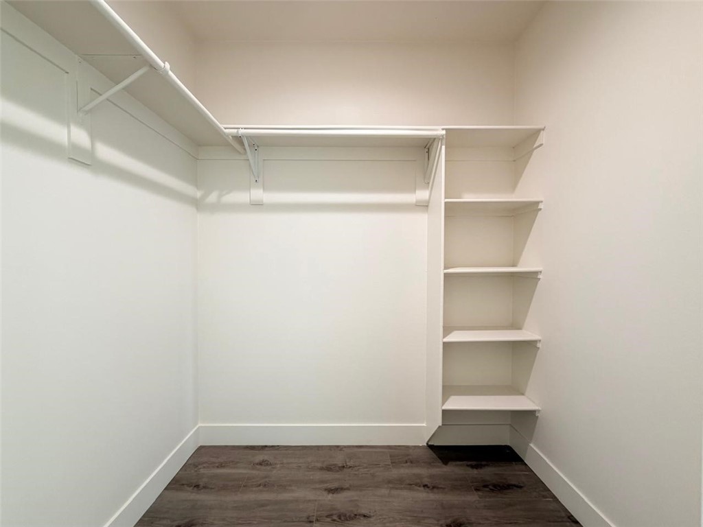 1164 N Hermosa Avenue