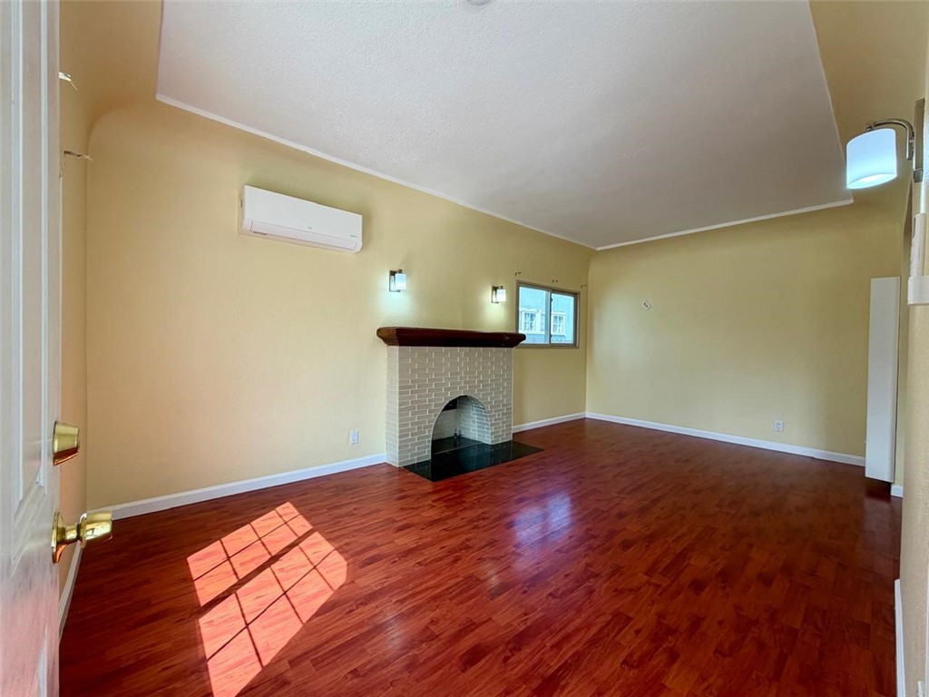 607 W 101st Street