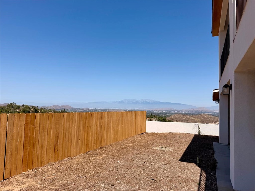 16765 La Bella Villa