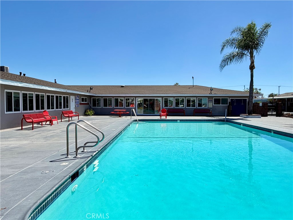 301 Duke lane 16