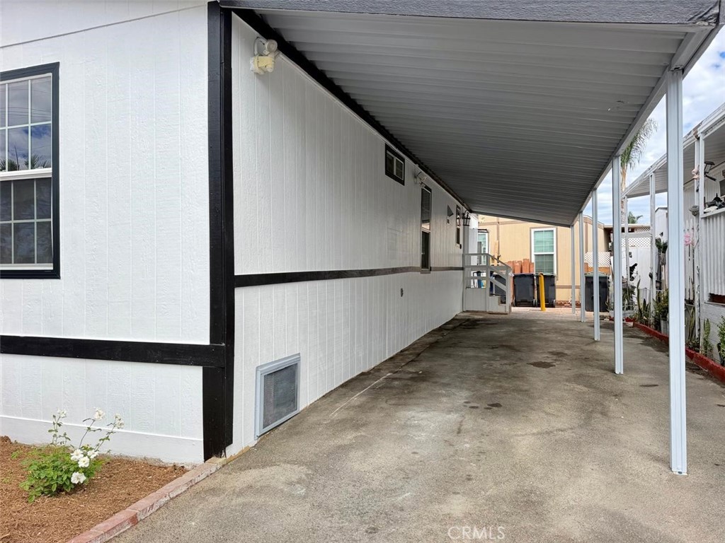 301 Duke lane 16