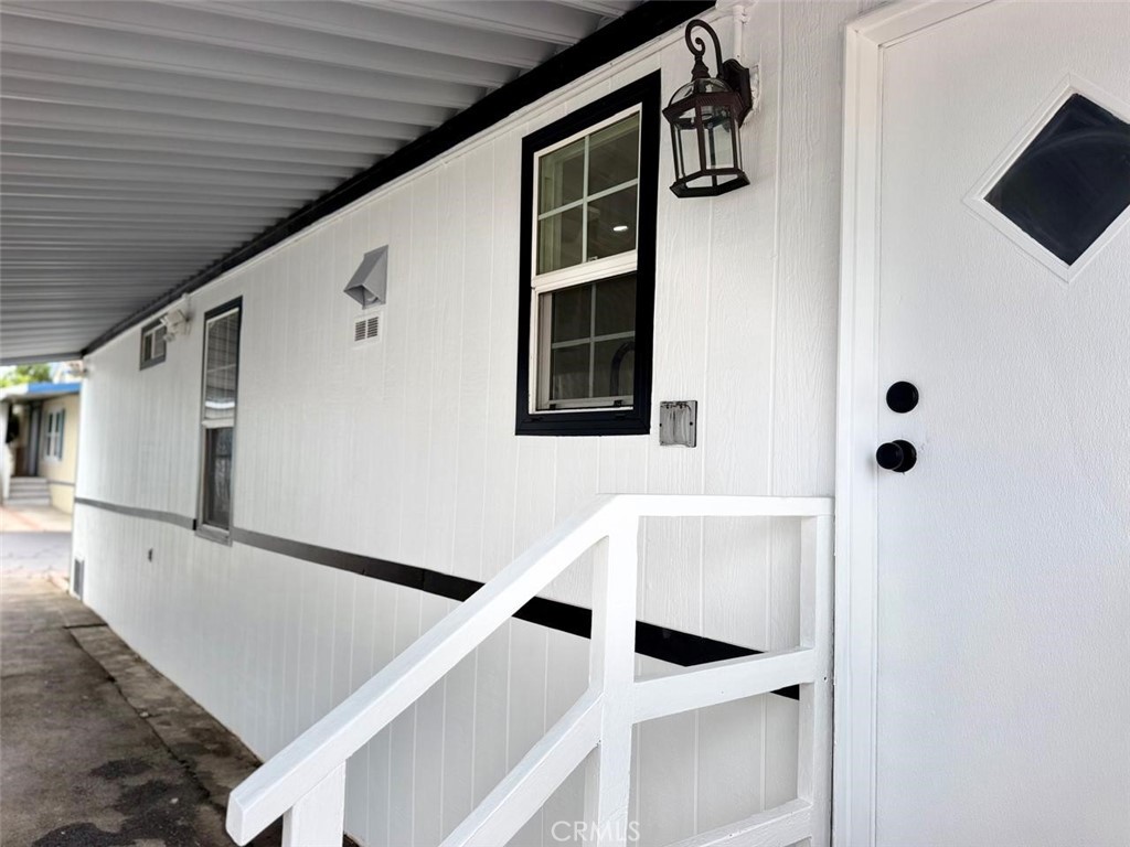 301 Duke lane 16