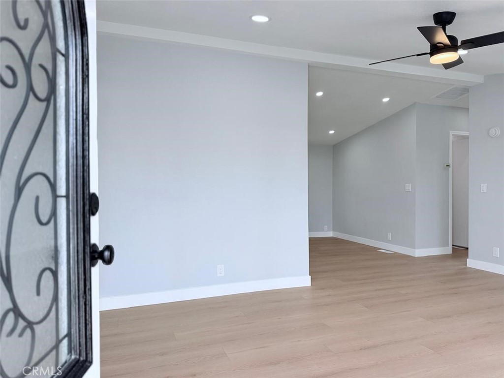 301 Duke lane 16