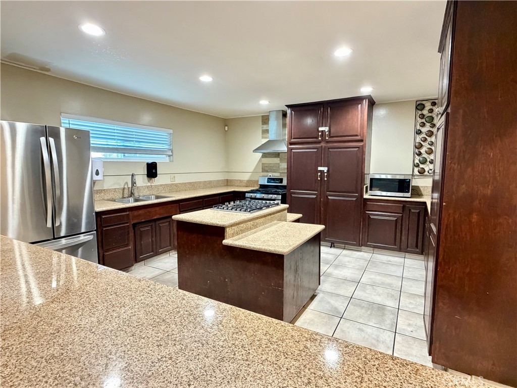 301 Duke lane 16