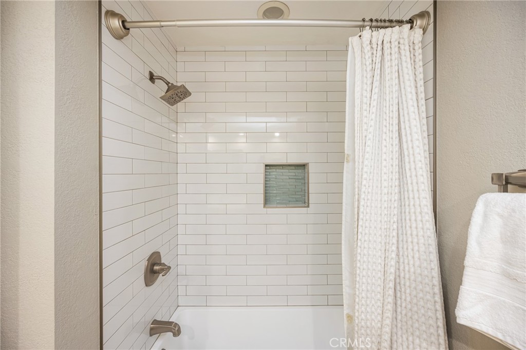 7648 Bay Drive 201