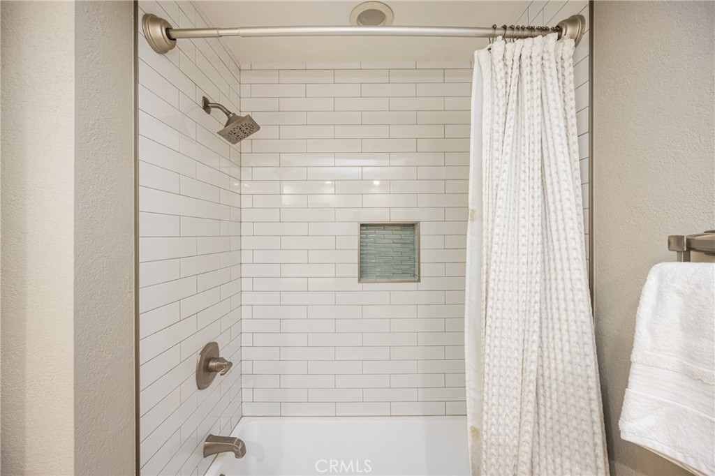 7648 Bay Drive 201
