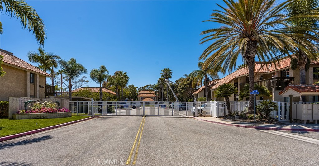 7648 Bay Drive 201