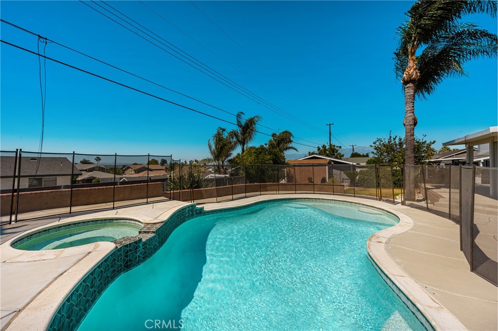 4168 Cedar Avenue