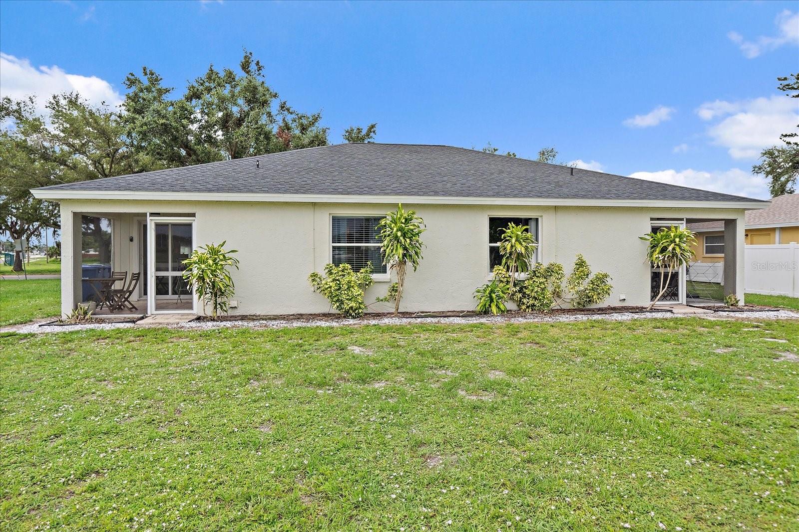 6 BAY ACRES AVE