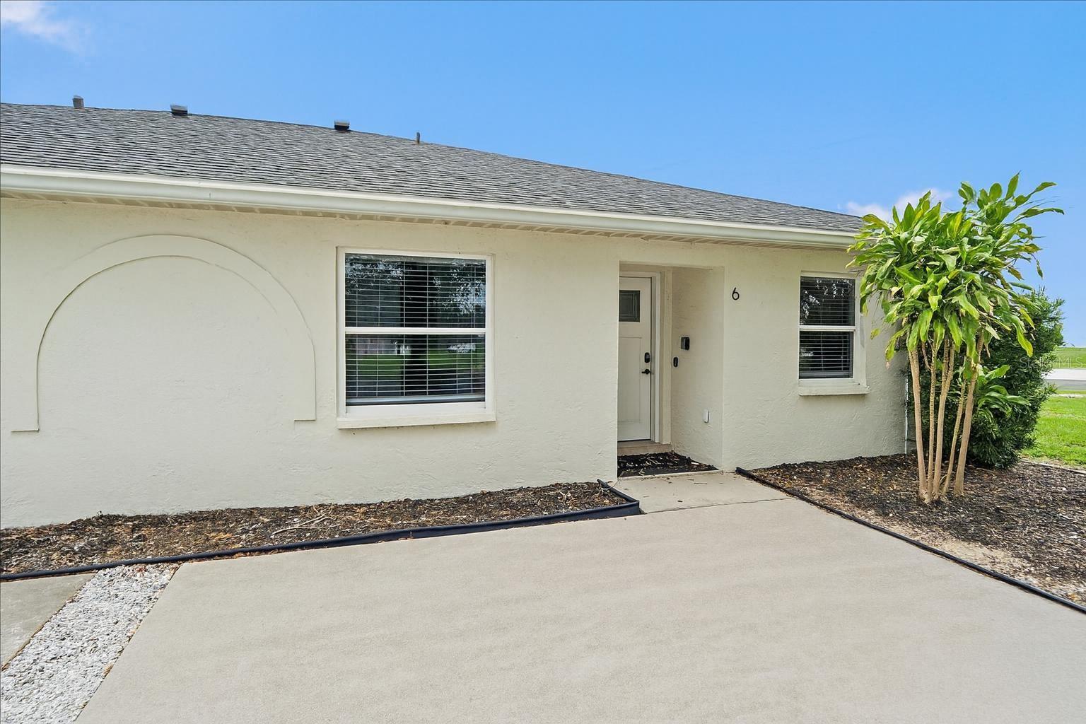 6 BAY ACRES AVE