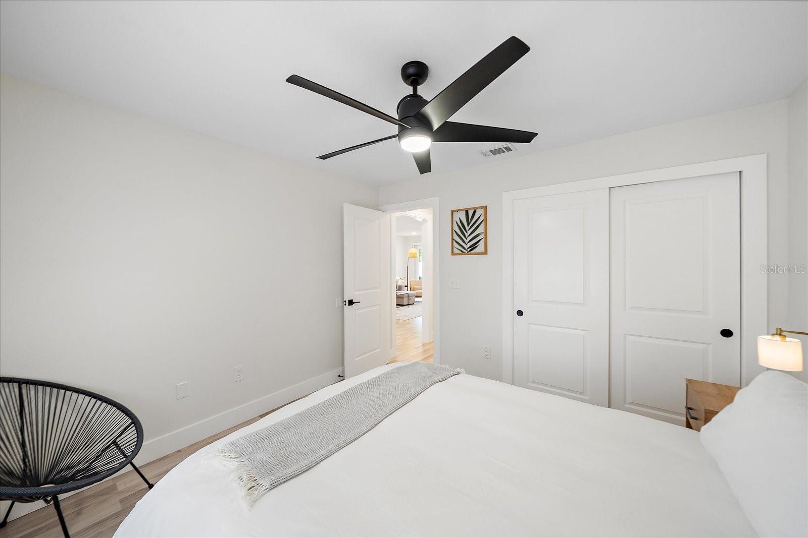 6 BAY ACRES AVE