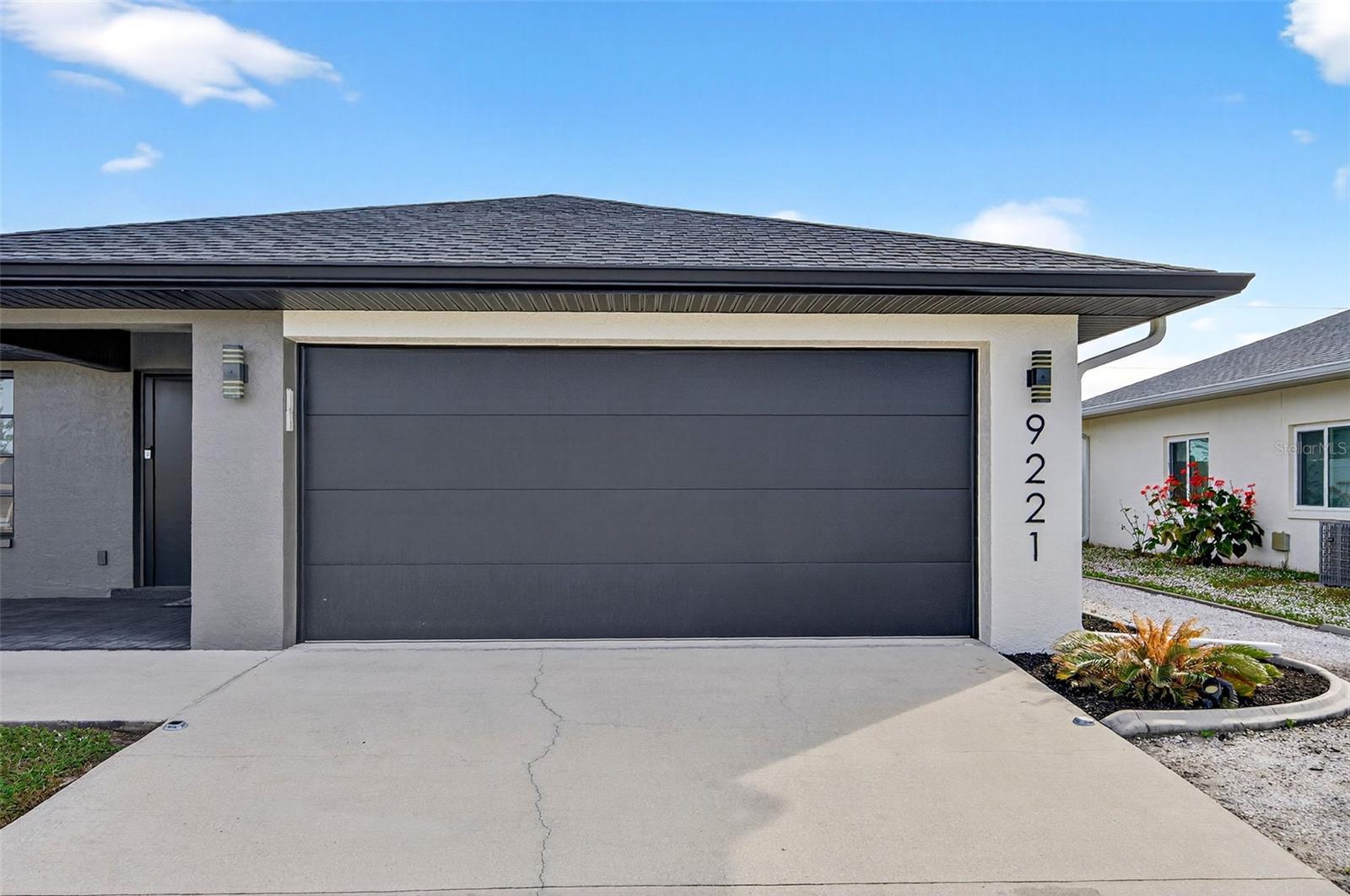 9221 STEUBENVILLE AVE