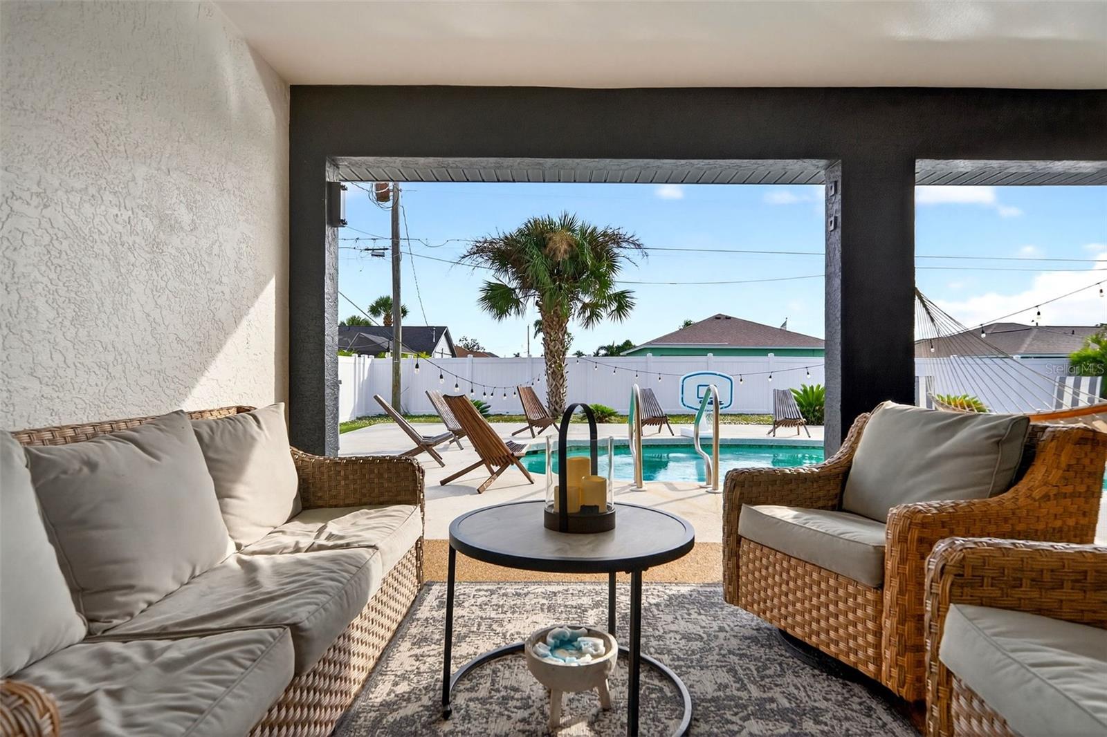 9221 STEUBENVILLE AVE