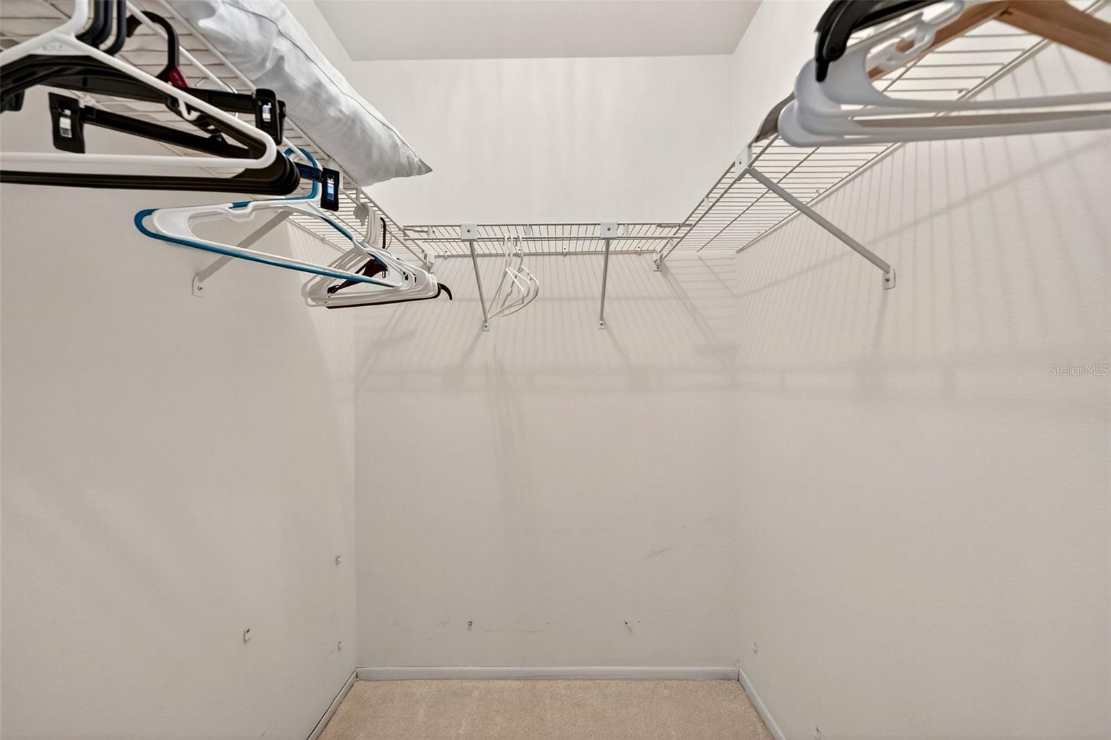 9221 STEUBENVILLE AVE