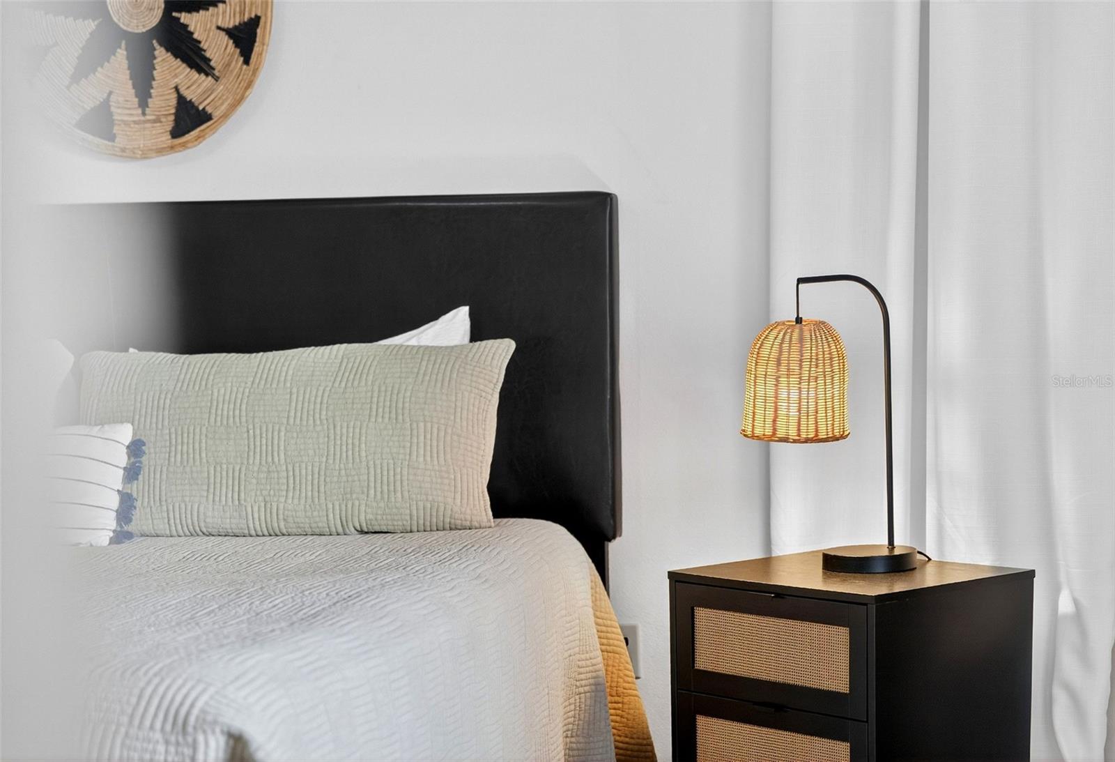 9221 STEUBENVILLE AVE