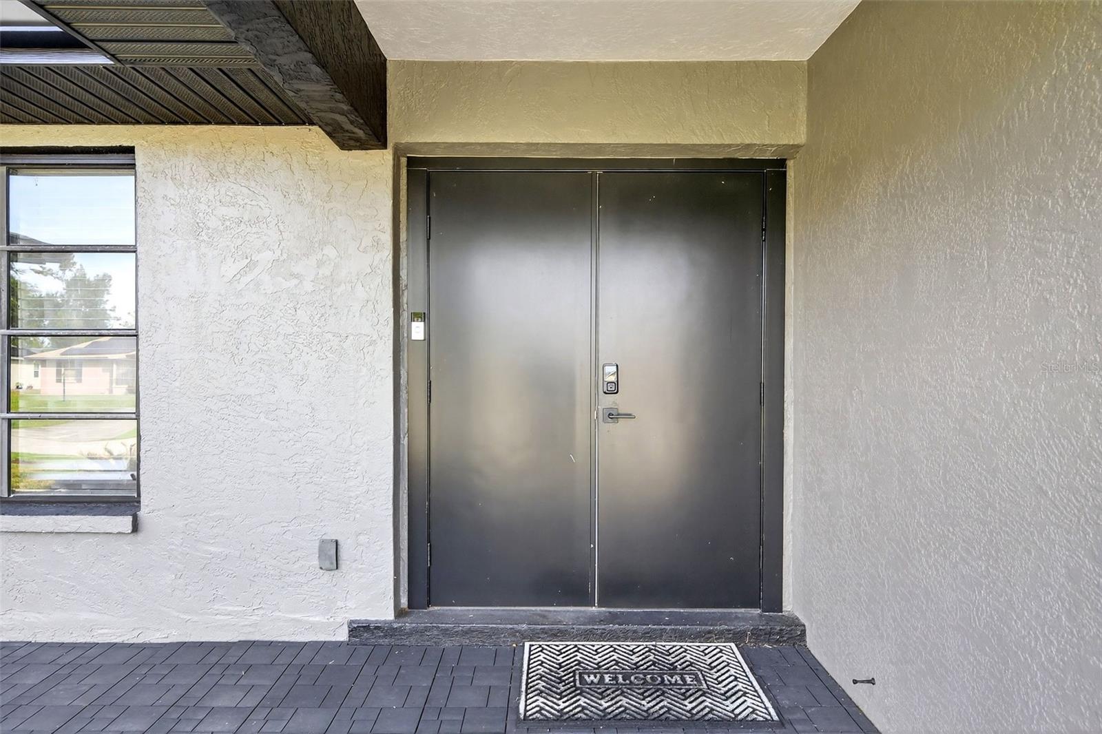 9221 STEUBENVILLE AVE