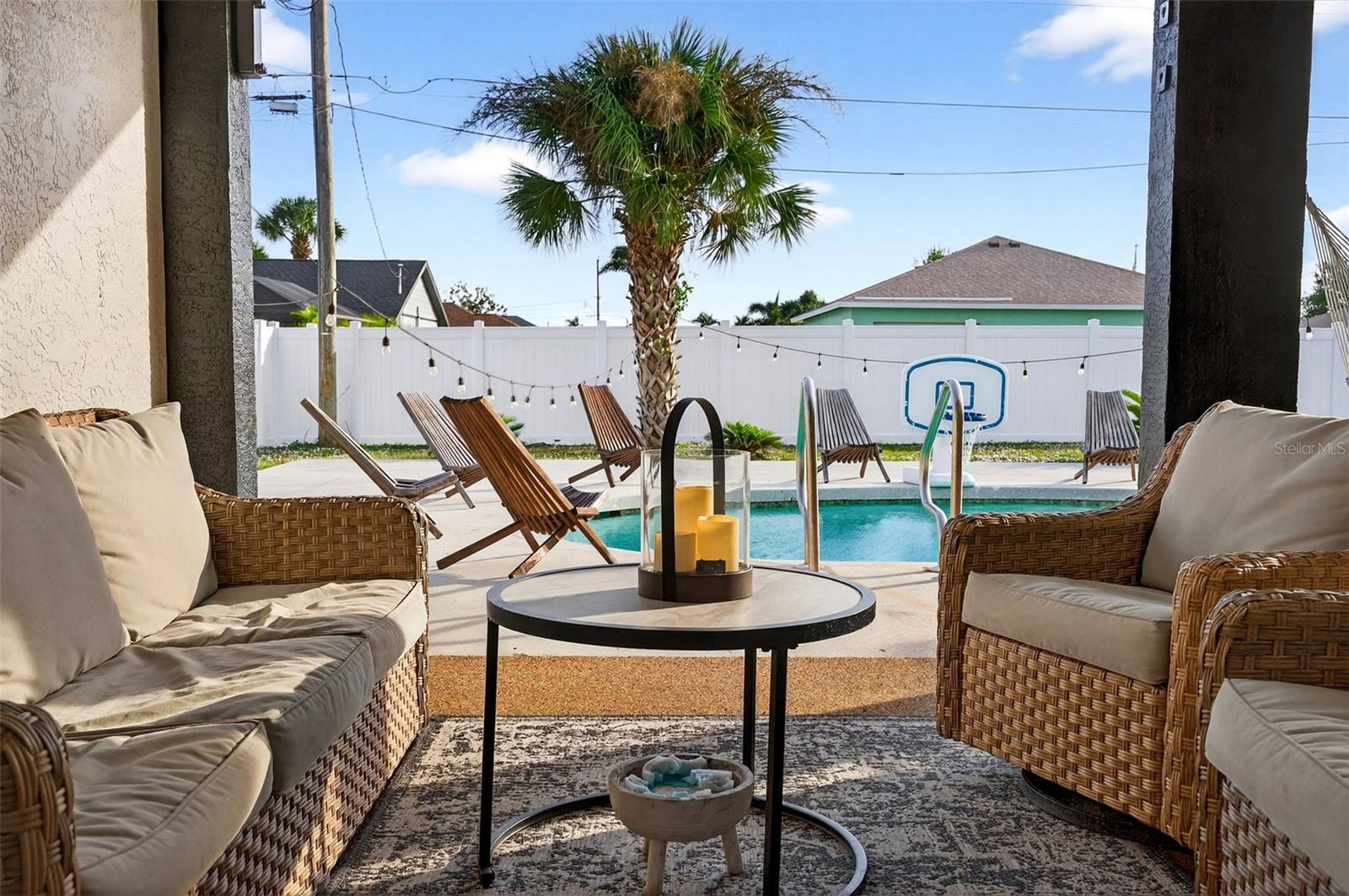 9221 STEUBENVILLE AVE