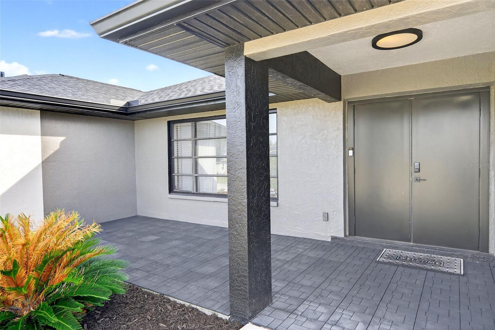 9221 STEUBENVILLE AVE