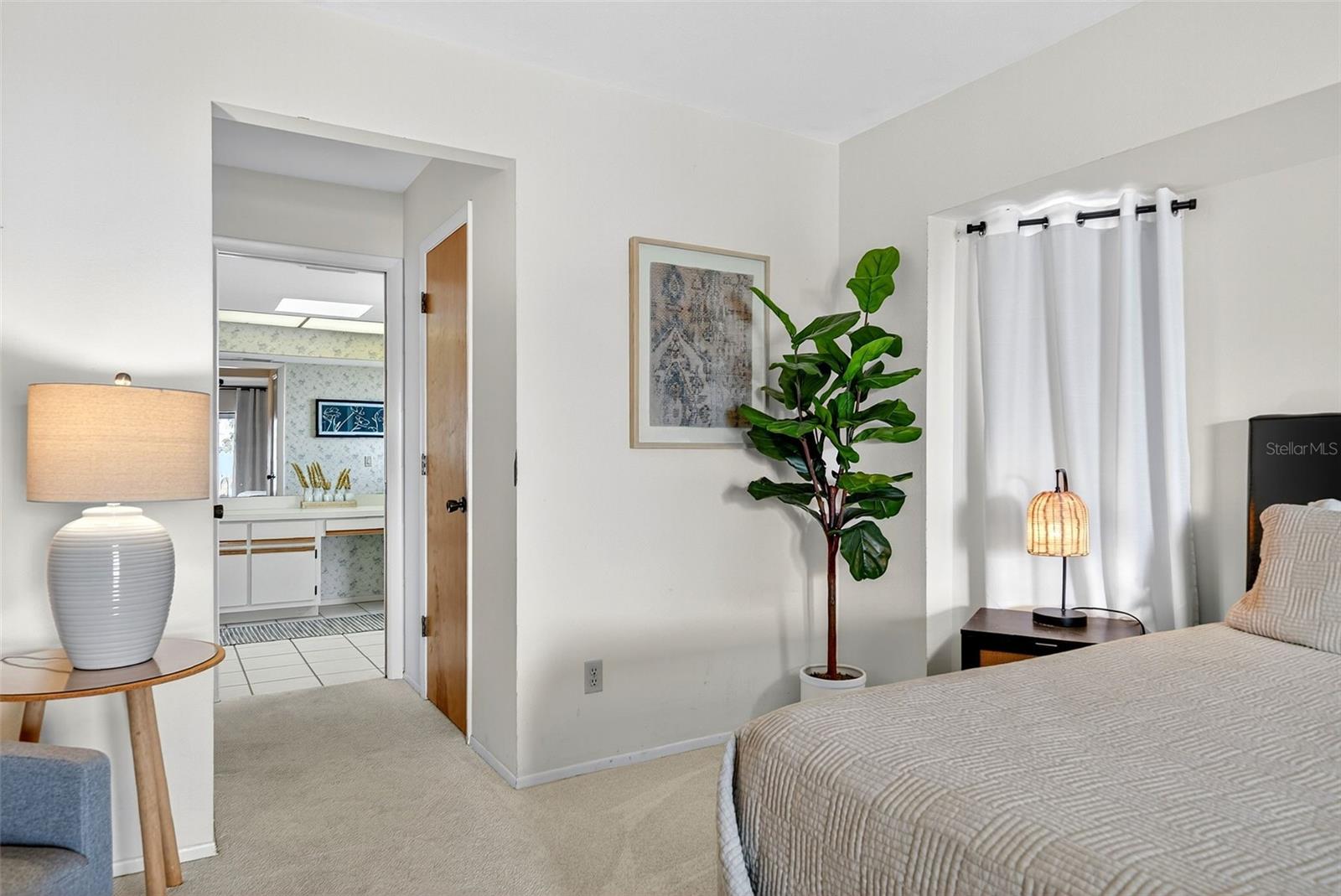 9221 STEUBENVILLE AVE