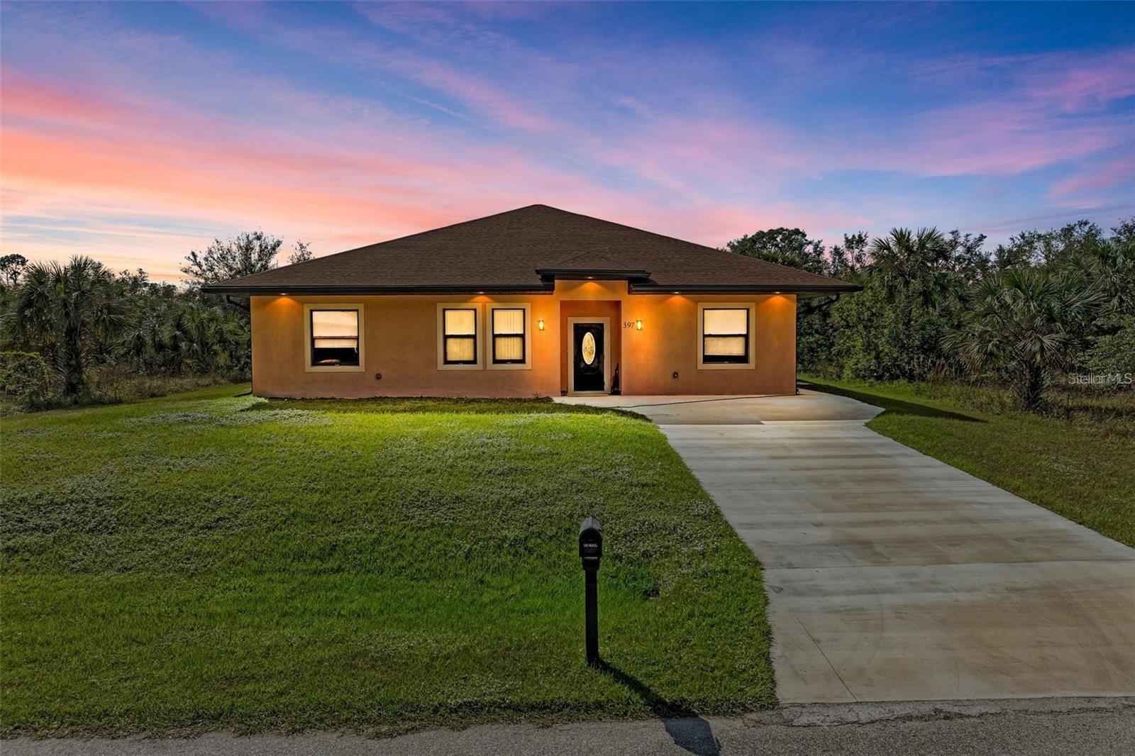 397 DONIPHAN DR
