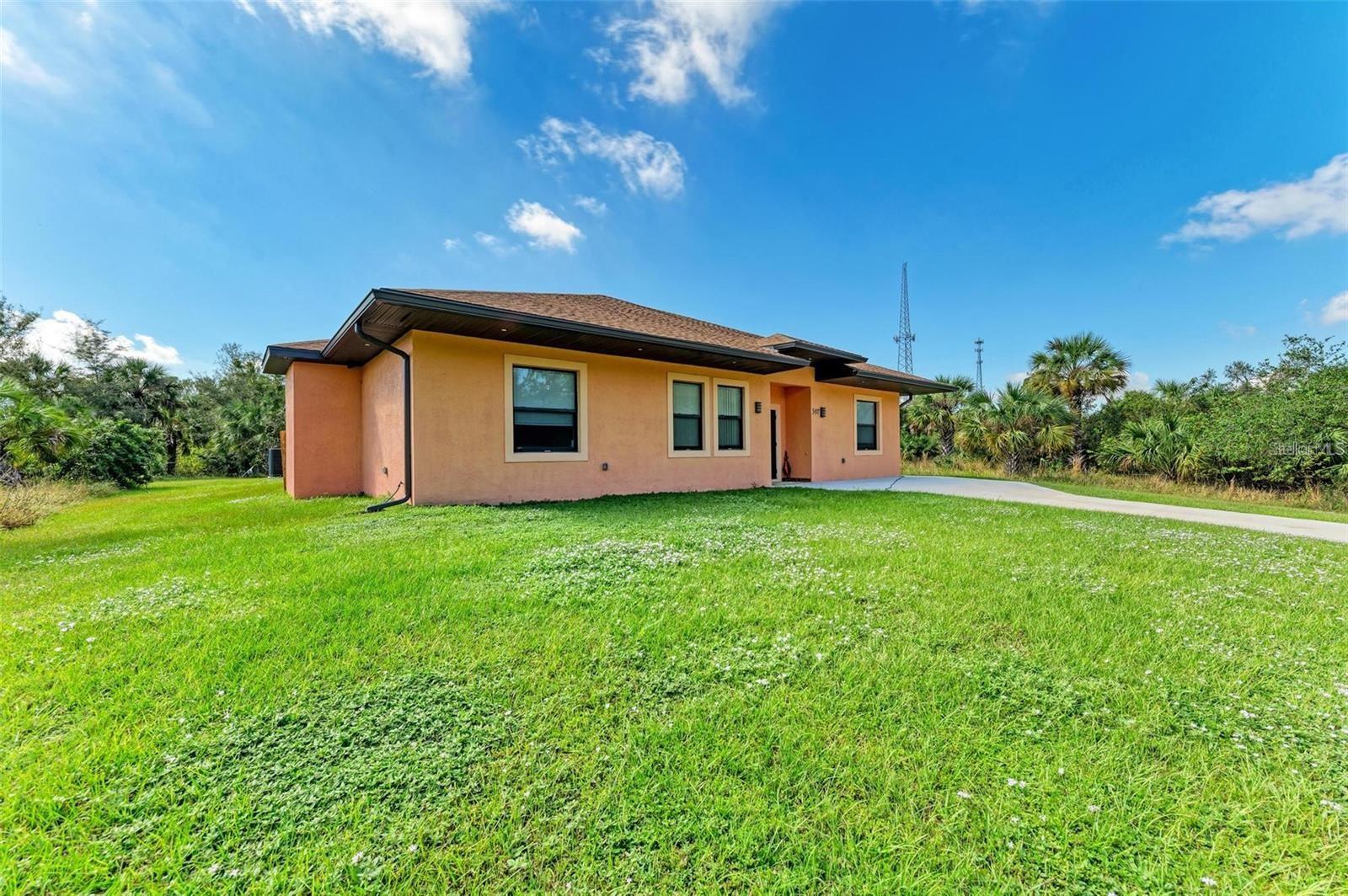 397 DONIPHAN DR