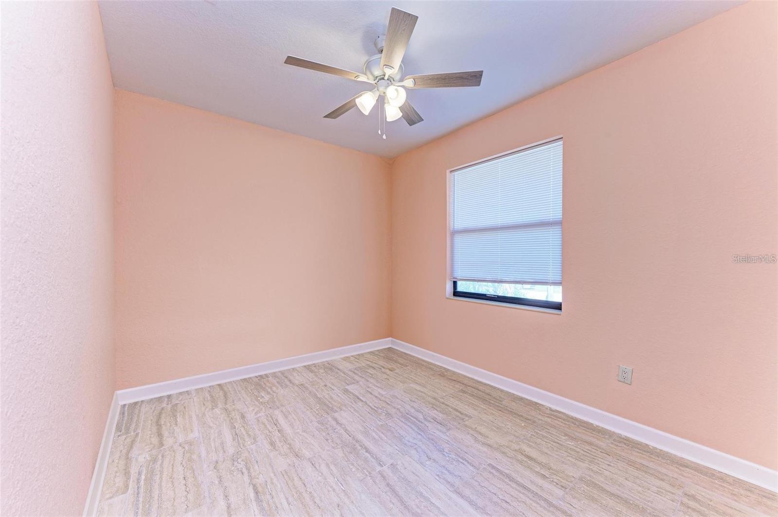 397 DONIPHAN DR