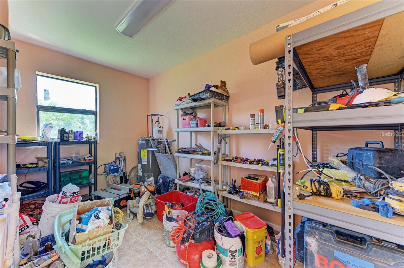 397 DONIPHAN DR