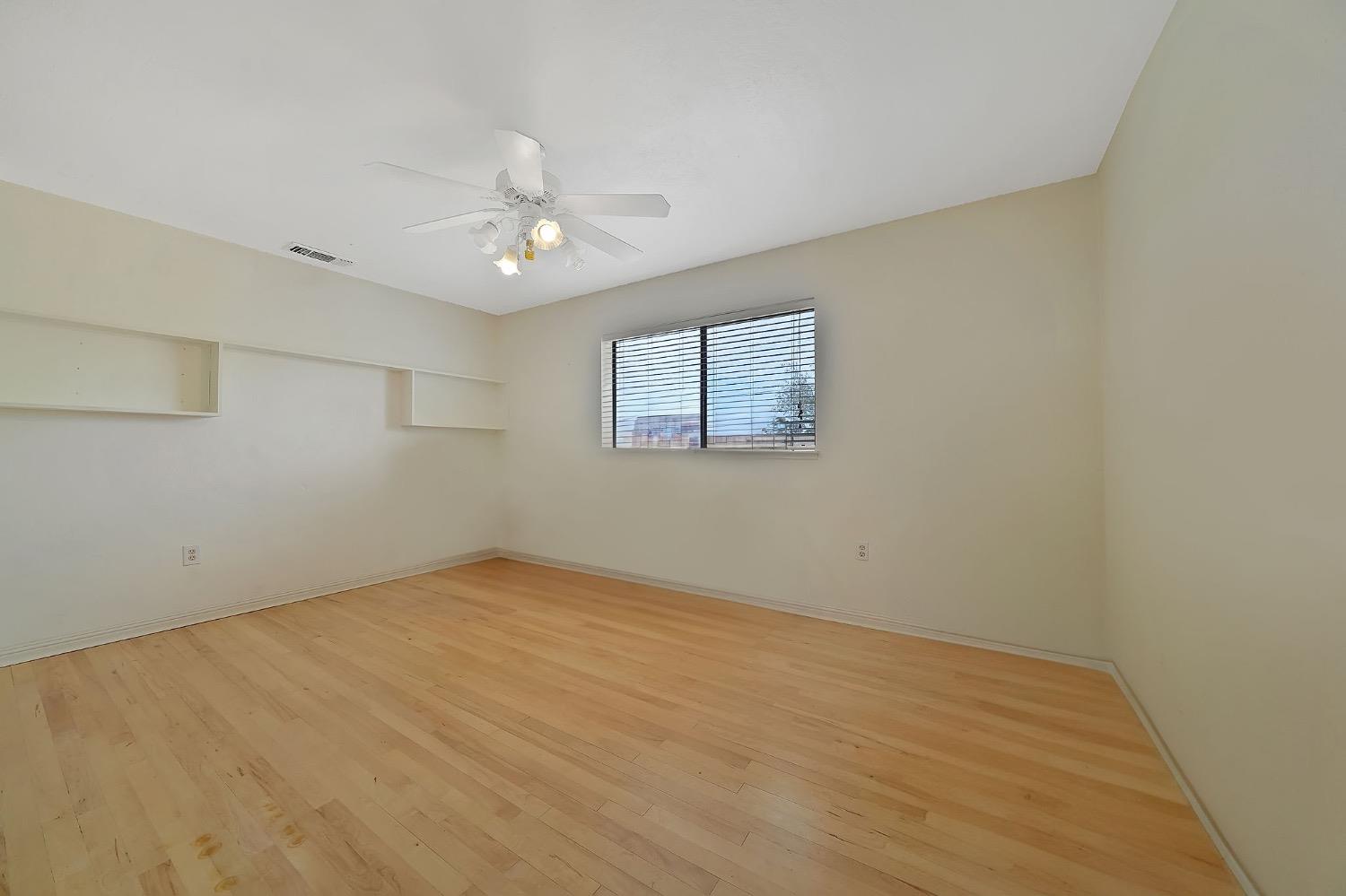 2715 Curran Road